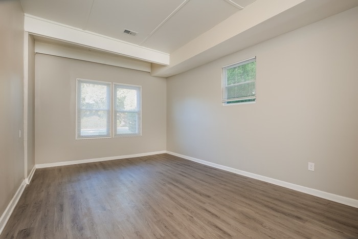 Building Photo - 1605 Westmoreland Ave