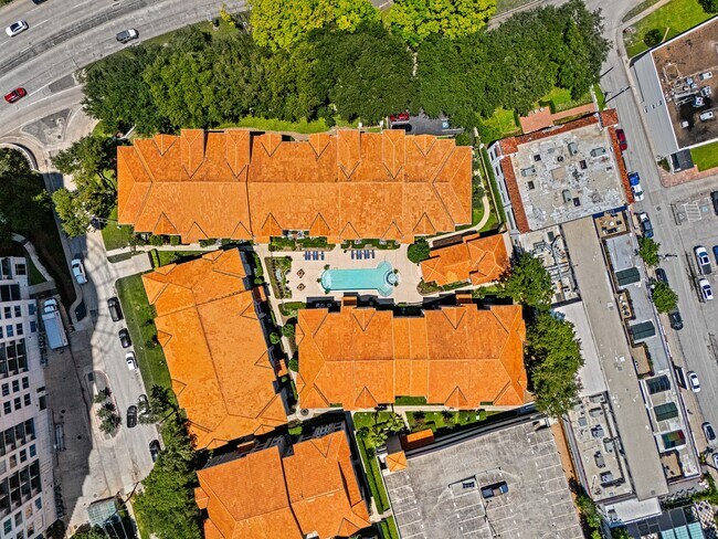 Building Photo - 3231 Allen Pkwy