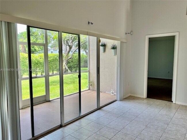 Building Photo - 11854 SW 8th St