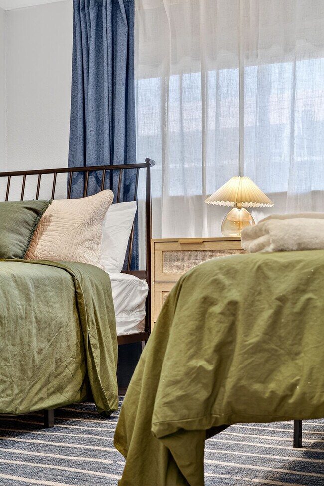 Building Photo - 1004 Airport Blvd