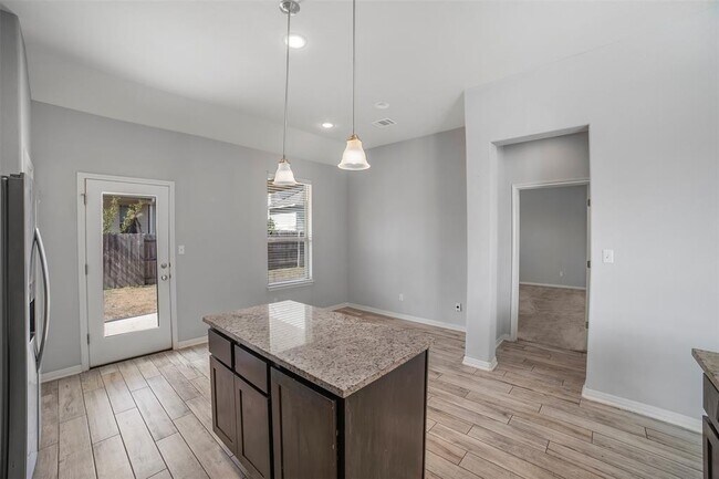 Building Photo - 925 Centerra Hills Cir