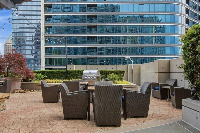 Building Photo - 855 Peachtree St NE