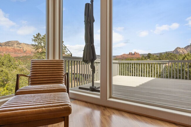 Building Photo - Furnished, 1-Year Long-Term Rental