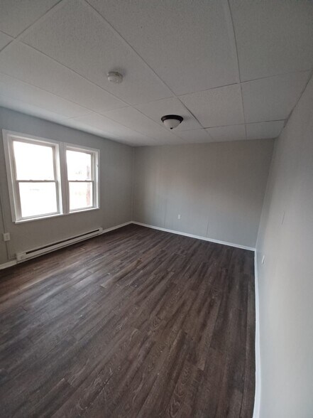 Building Photo - 215 Virginia Ave