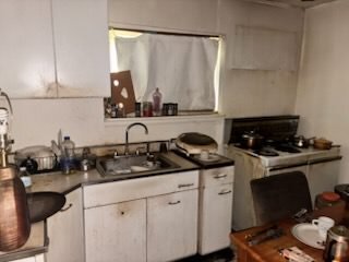 Building Photo - 3511 Converse Ave