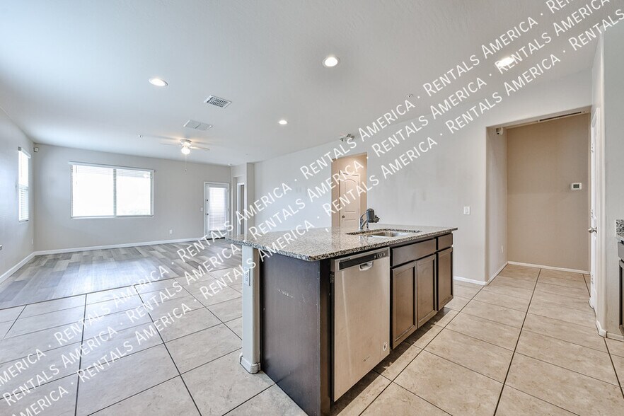 Building Photo - 30938 W Mitchell Dr