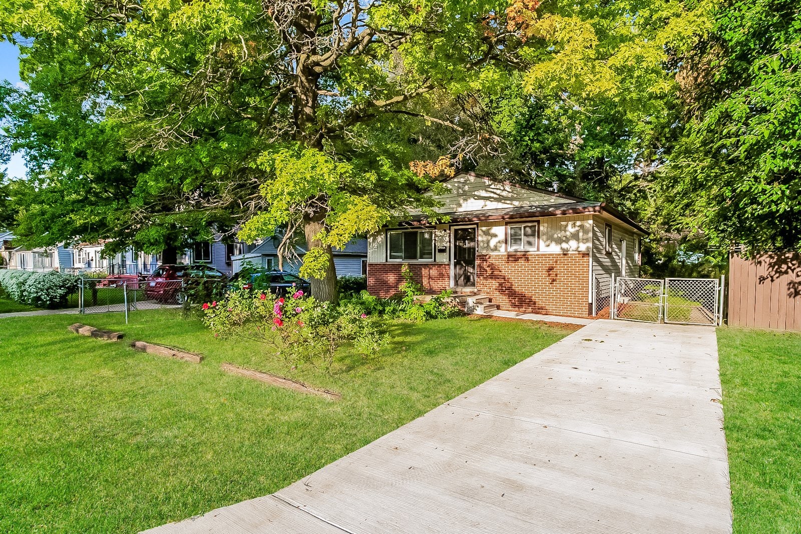 Building Photo - 1957 S Christine St