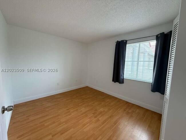 Building Photo - 1137 NW 123rd Ct
