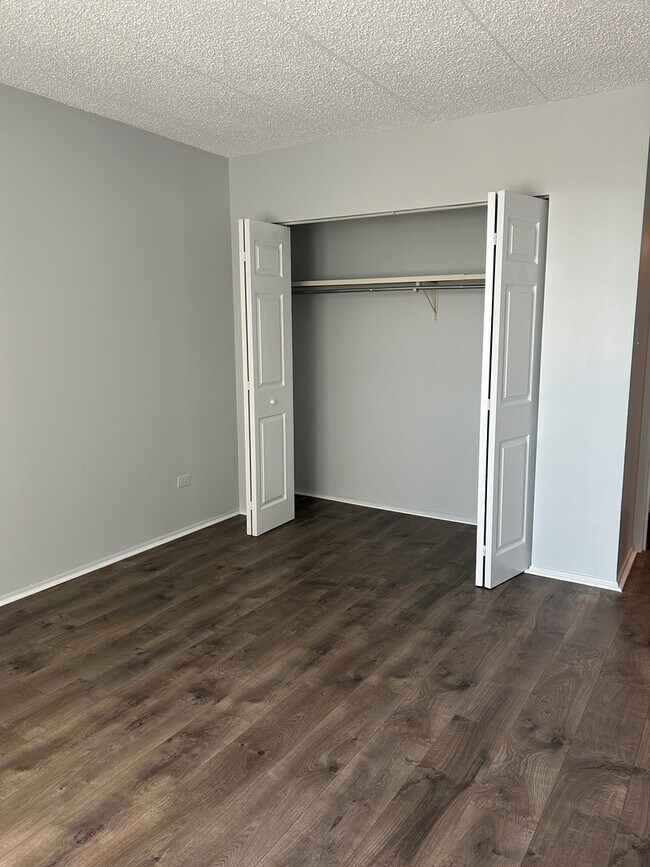 Building Photo - 9074 W Terrace Dr