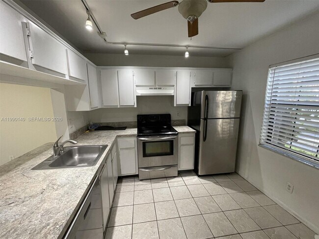 Building Photo - 10508 NW 6th St