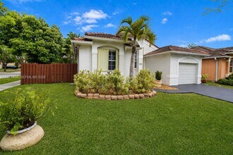 Building Photo - 9437 SW 183rd Terrace