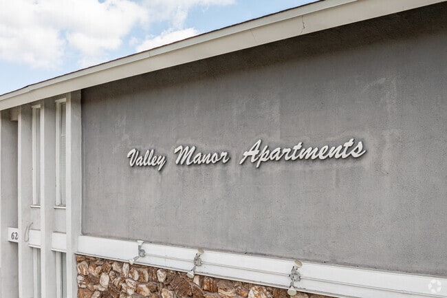 620 South 2nd Street - Valley Manor Apartments