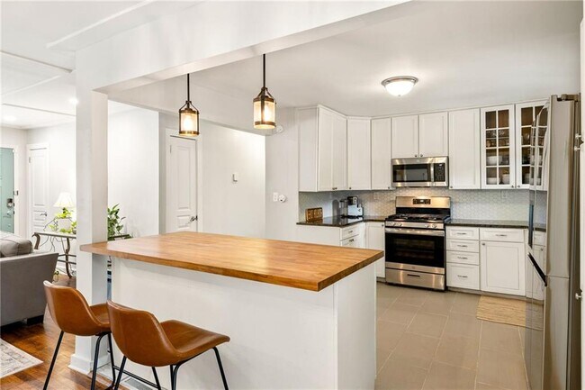 Building Photo - 1363 Orange Blossom Terrace SE