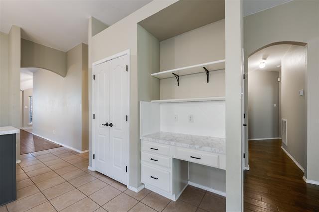 Building Photo - 10408 Nelson Dr