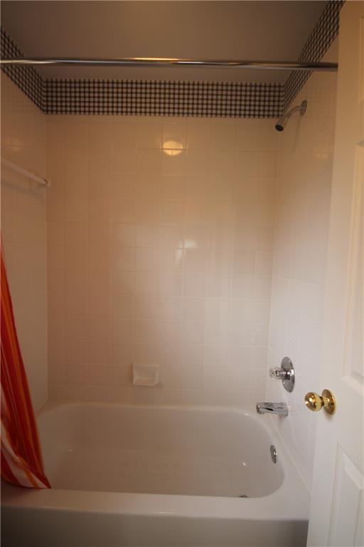 Building Photo - 1581 Oak Park Cove