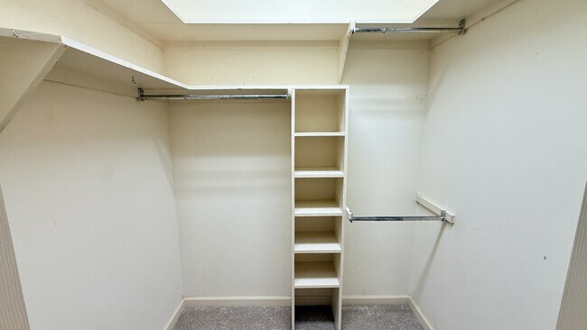 Building Photo - 113 Nobleton Ln NW