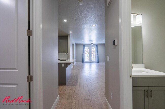 Building Photo - Welcome to Your Dream Home!
