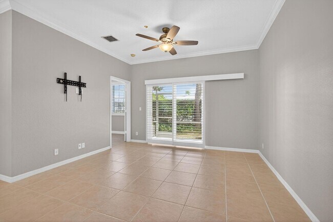 Building Photo - 160 Village Blvd