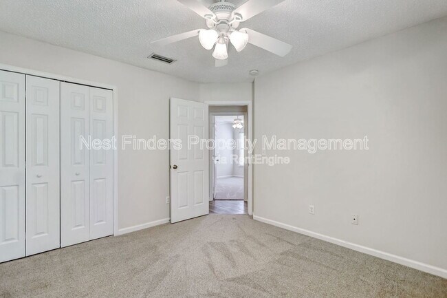 Building Photo - 749 Grand Parke Dr