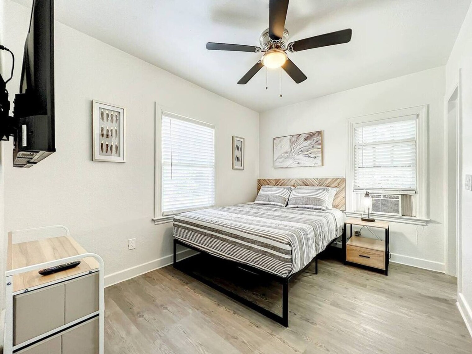 Building Photo - 1829 Hollenbeck Dr