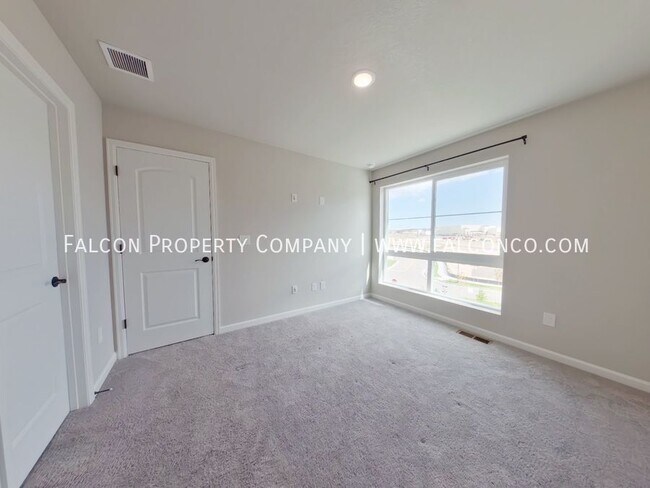 Building Photo - 10672 Larimar Point