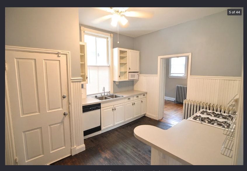 Building Photo - 416 6th Ave