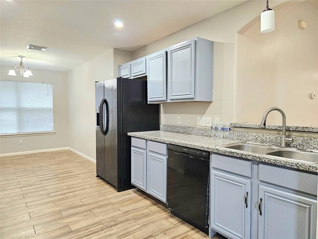 Building Photo - 6010 Fergis Dr