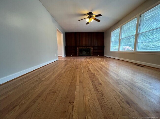 Building Photo - 2621 Bennington Rd