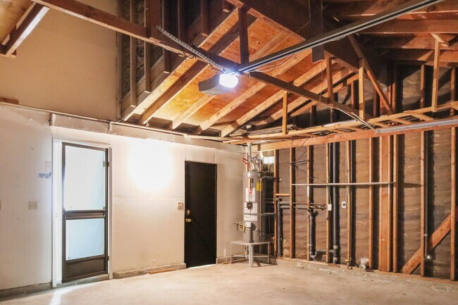 Building Photo - Gated Anaheim 3 Bedroom Home | Attached 2-Car Garage | Central A/C