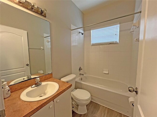 Building Photo - 24925 Vintage Ct