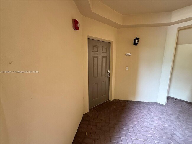 Building Photo - 10870 NW 88th Terrace