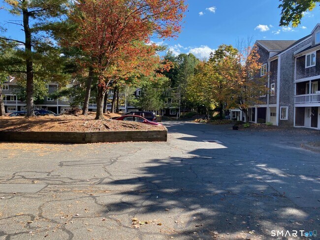 Building Photo - 139 Songbird Ln