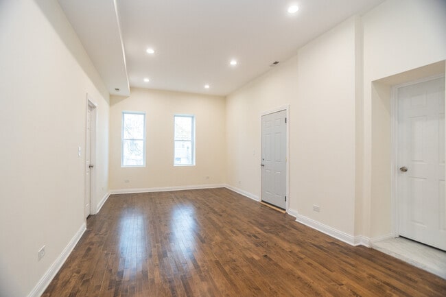 Building Photo - 1524 S 51st Ct