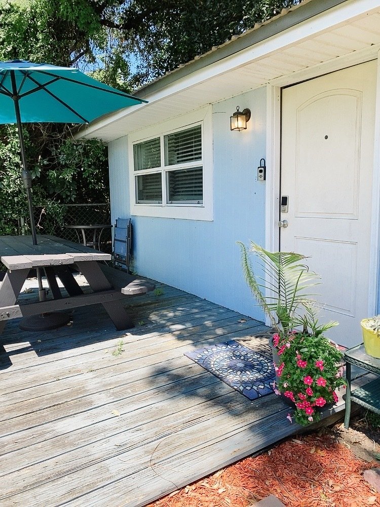 Building Photo - 3033 Parkwood Dr
