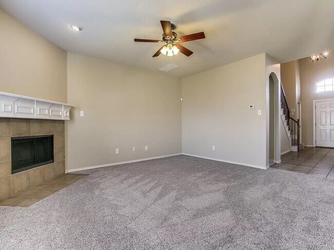 Building Photo - 13212 Alyssum Dr