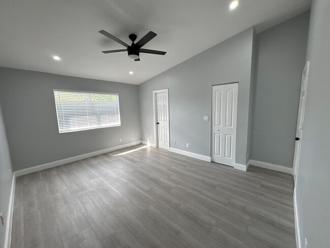 Building Photo - 5516 NW 22nd St