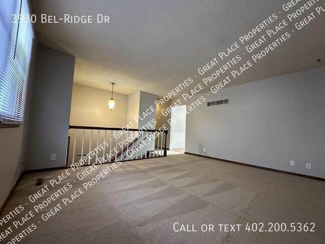 Building Photo - 3930 Bel-Ridge Dr