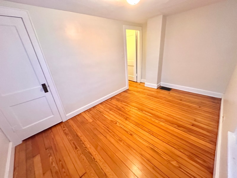 Building Photo - 4222 Broadway