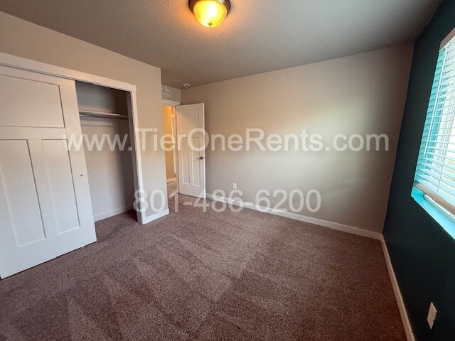 Building Photo - NO deposit option available for qualified ...