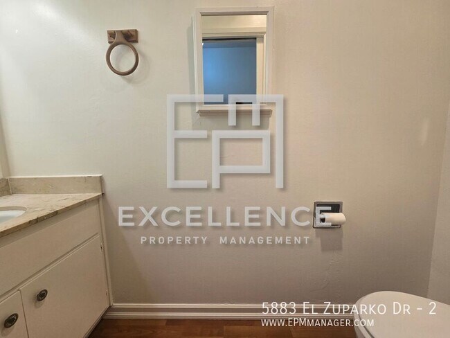 Building Photo - 5883 El Zuparko Dr