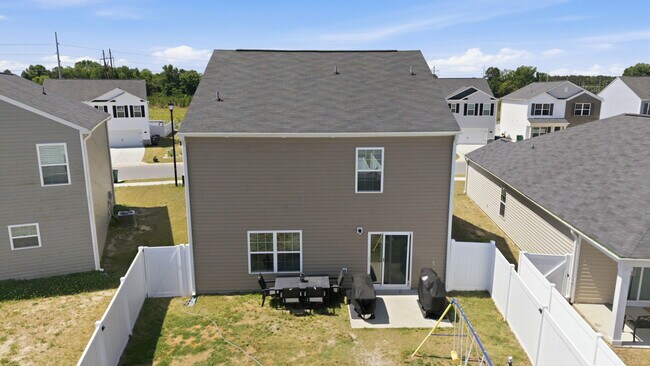 Building Photo - 1160 Fowler Dr