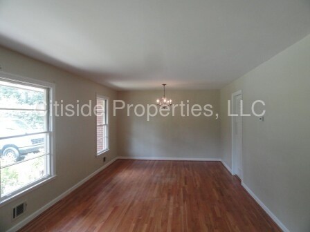 Building Photo - 950 Homewood Ct