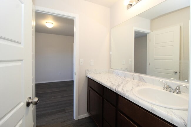 Building Photo - 3321 Gulley Ln