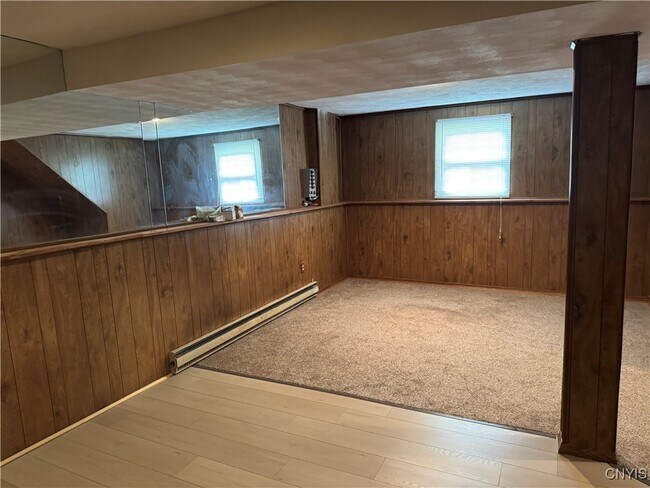 Building Photo - 8265 Warbler Way