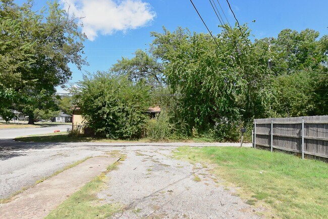 Building Photo - STANFORD.3406 A-B