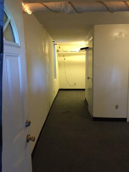 Building Photo - 40 Edgewood Ave