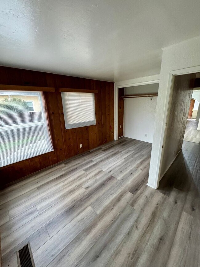 Building Photo - 1119 Citrus Ave