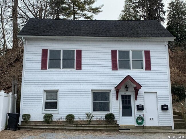 Building Photo - 92 Harbor Rd