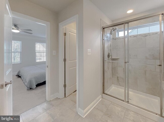 Building Photo - 23856 Myrtle Glen Way