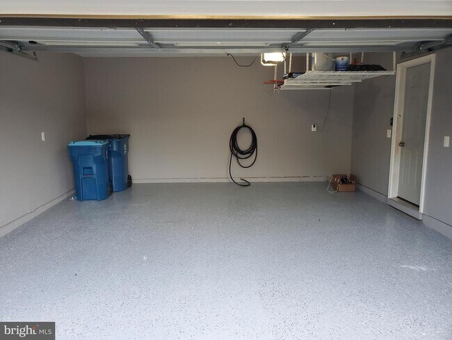 Building Photo - 42318 Benfold Square